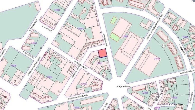 Carrer de Nicaragua, 10, Olot, Gerona for sale - Site Plan - Image 3 of 3