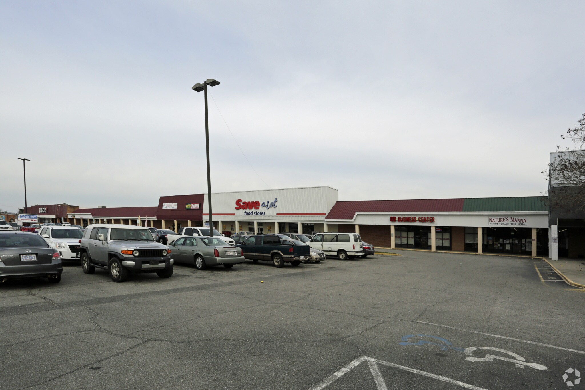 11101190 Julian R Allsbrook Hwy, Roanoke Rapids, NC 27870 Oakland