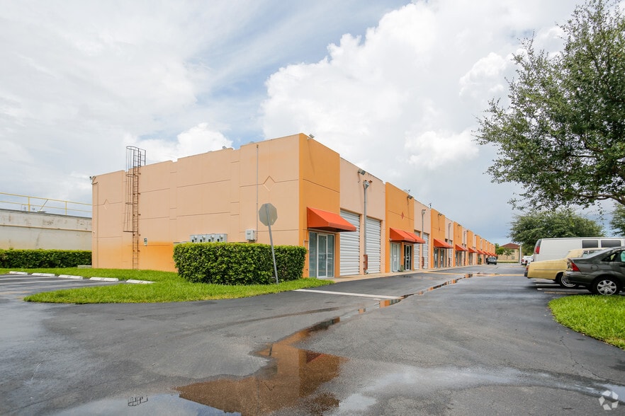 13210 SW 132nd Ave, Miami, FL for sale - Primary Photo - Image 1 of 1