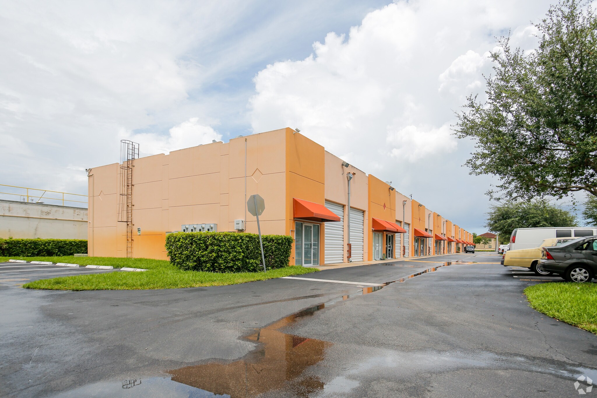 13210 SW 132nd Ave, Miami, FL for sale Primary Photo- Image 1 of 1