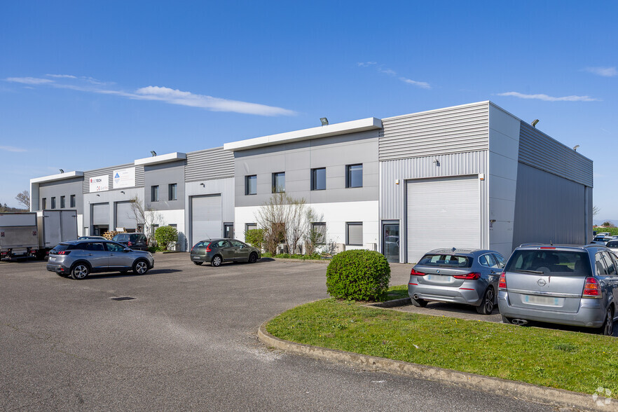 Flex in Saint-Priest for sale - Primary Photo - Image 1 of 10