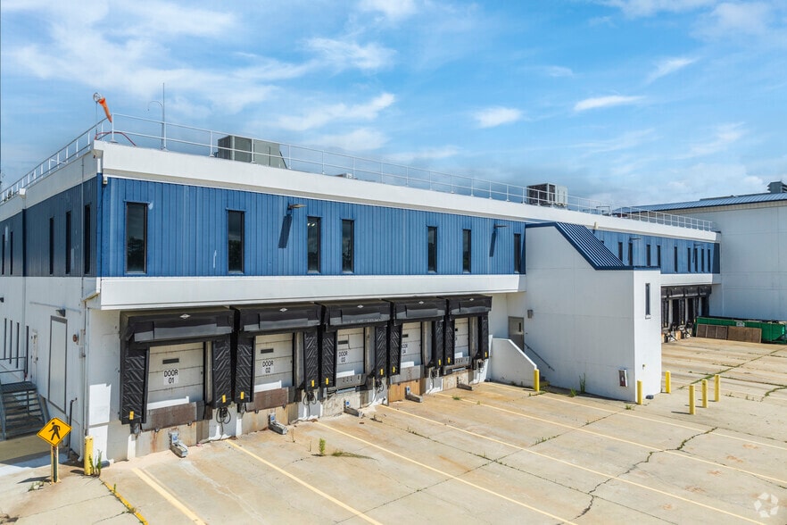 1970 Bluff Rd, Columbia, SC for sale - Building Photo - Image 2 of 5