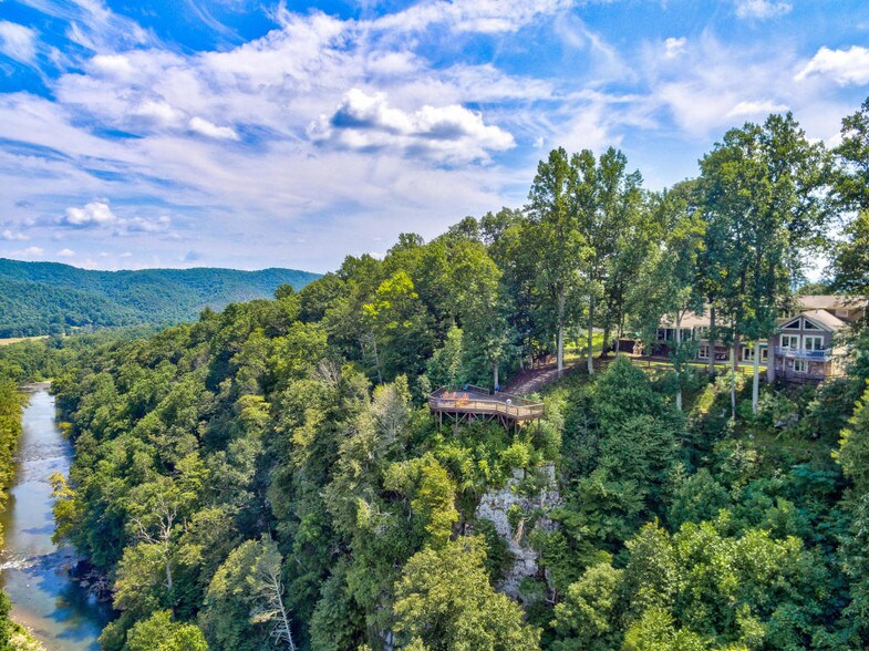 150 River Ridge Rd, Millboro, VA 24460