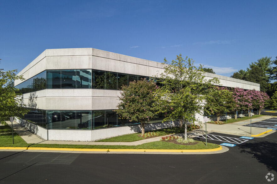 10560 Arrowhead Dr, Fairfax, VA for lease - Building Photo - Image 2 of 25