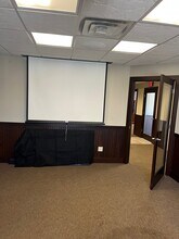 1608 Firestone Ln, Valparaiso, IN for lease Interior Photo- Image 2 of 4