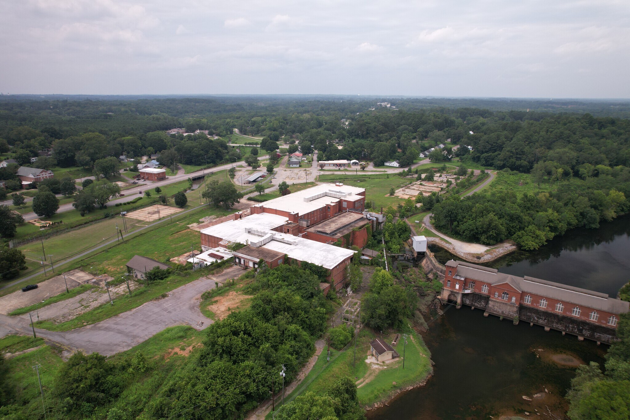 20 th, Valley, AL for sale Building Photo- Image 1 of 1
