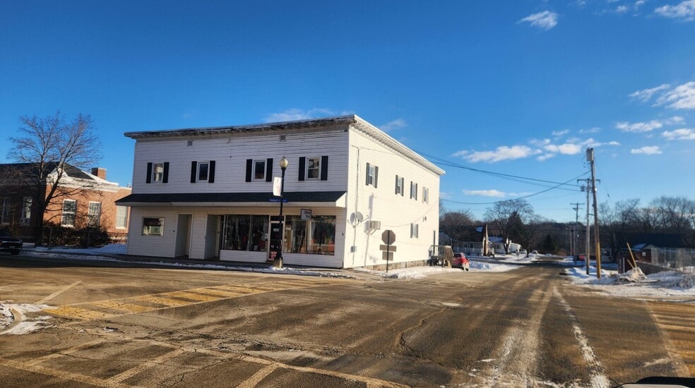 97 Penobscot Ave, Millinocket, ME for sale - Primary Photo - Image 1 of 1