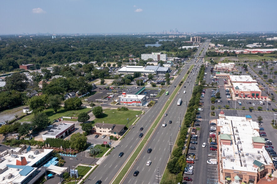2101 Rt-70 W, Cherry Hill, NJ for lease - Building Photo - Image 3 of 4