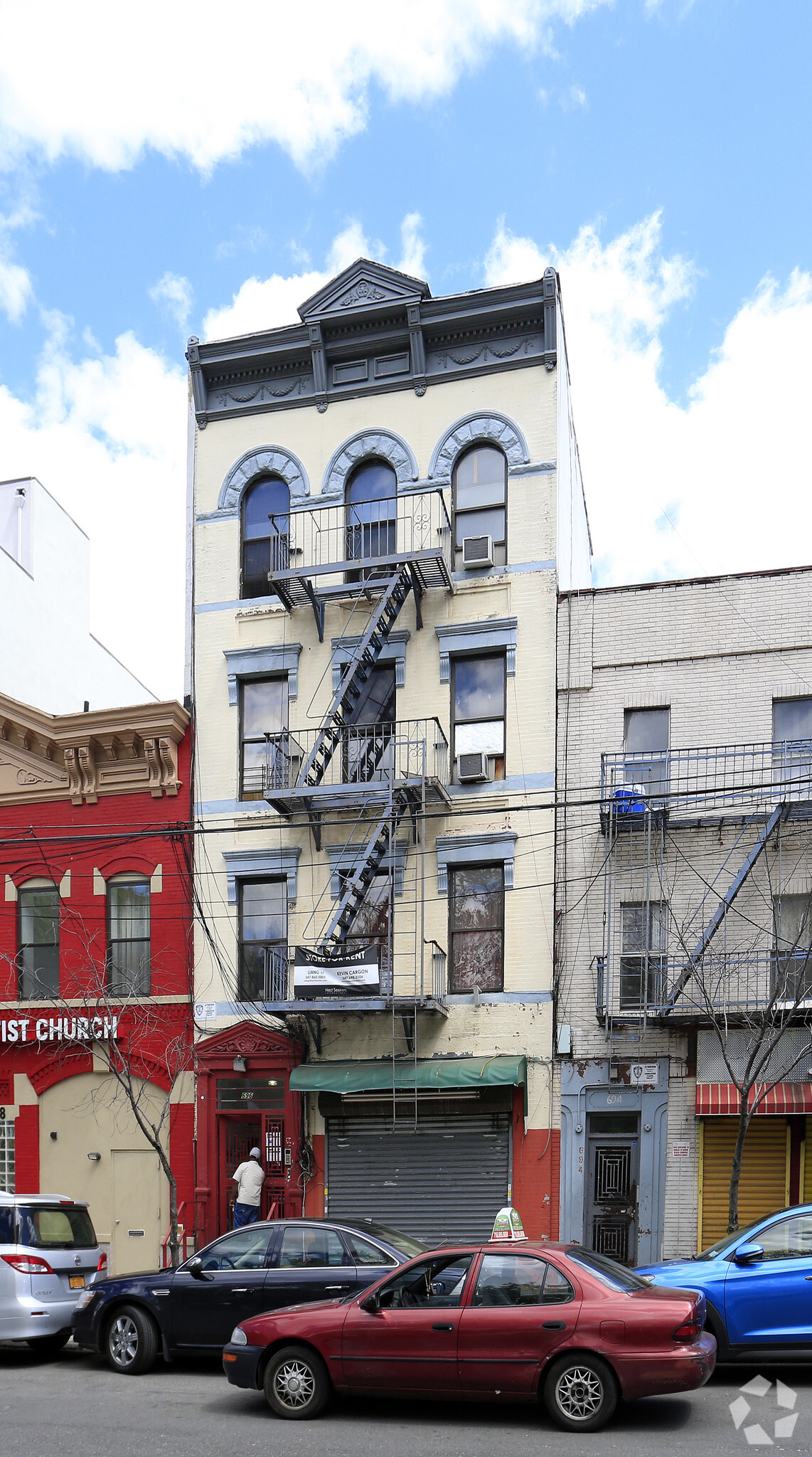 696 Courtlandt Ave, Bronx, NY for sale Primary Photo- Image 1 of 1