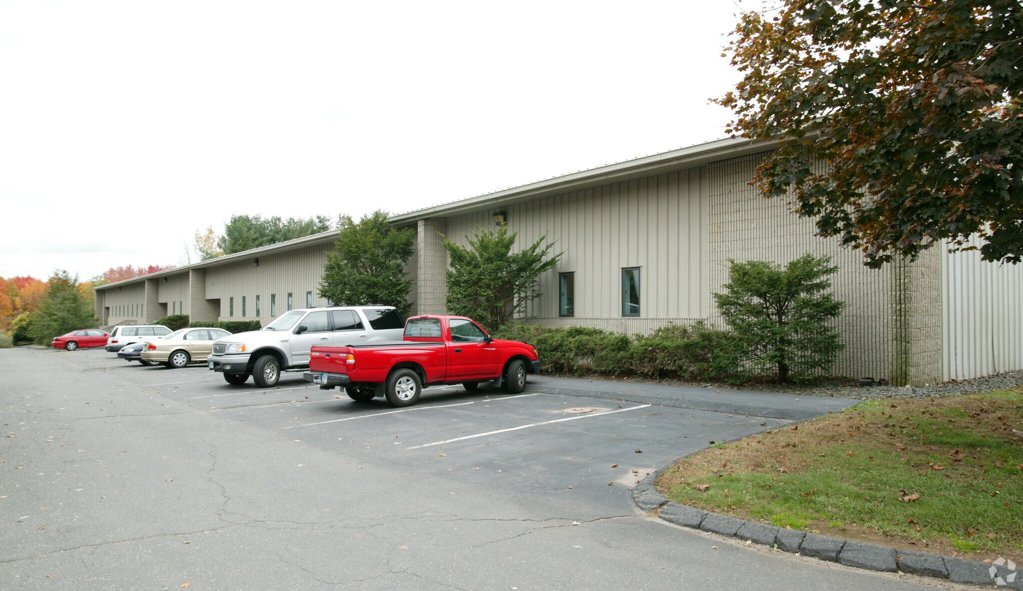 247 Addison Rd, Windsor, CT for sale Primary Photo- Image 1 of 4