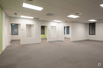 400 Vestavia Pky, Birmingham, AL for lease Interior Photo- Image 1 of 5