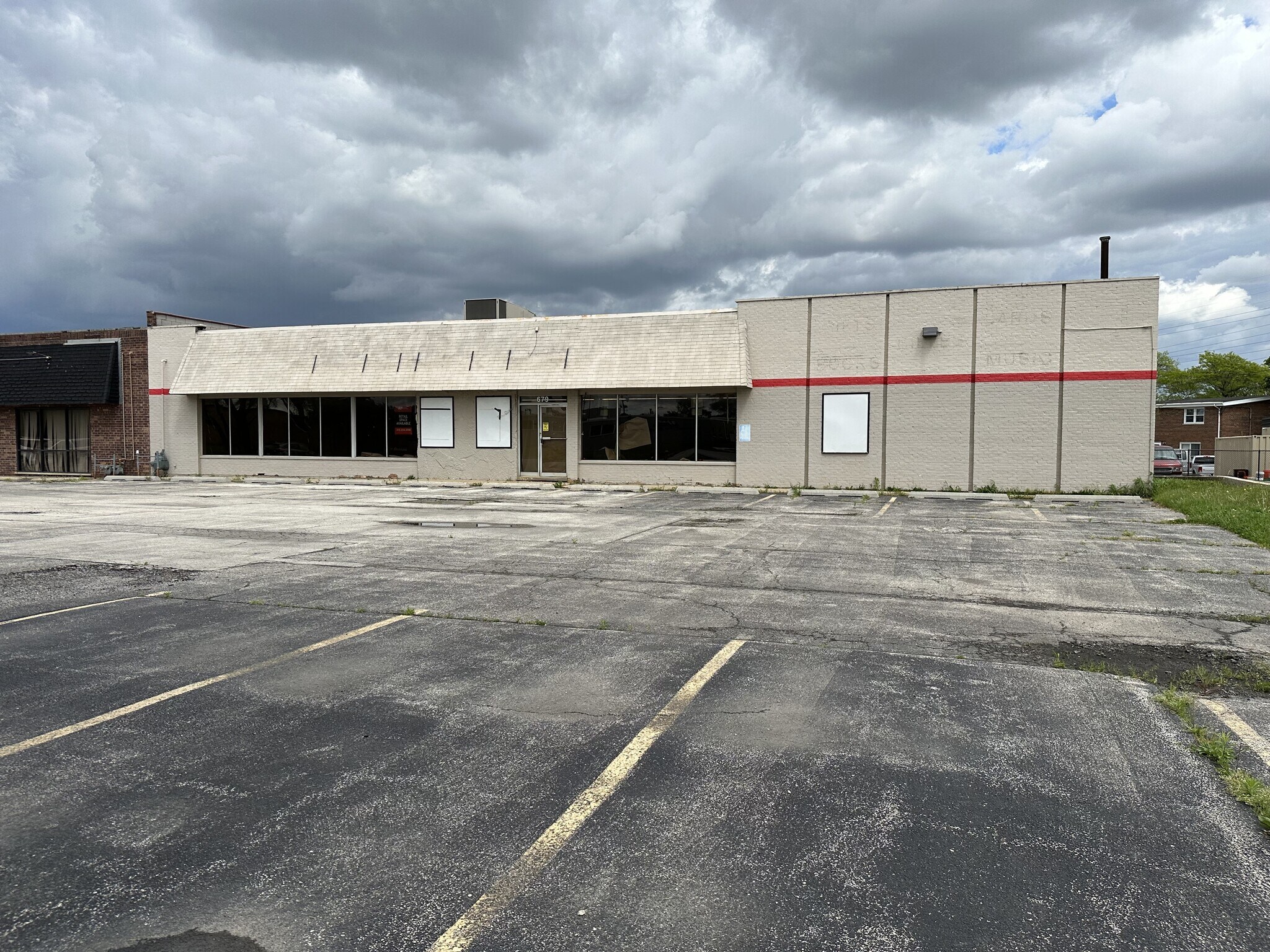 679 S Addison Rd, Addison, IL for sale Building Photo- Image 1 of 1