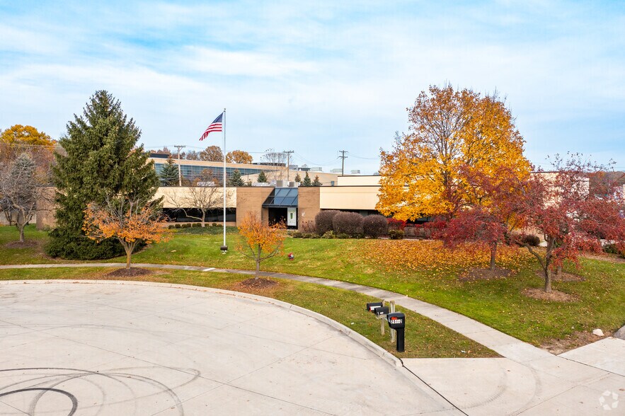 21518-21520 Bridge St, Southfield, MI for sale - Primary Photo - Image 1 of 1