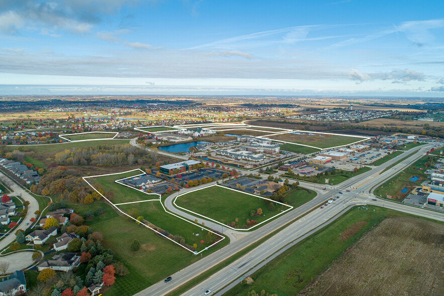 Kreutzer Rd, Huntley, IL for sale - Primary Photo - Image 1 of 1