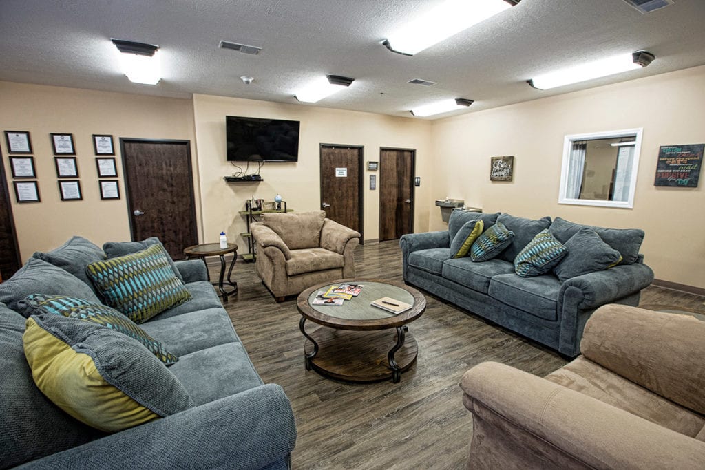 4632 KY-1043, South Shore, KY for lease Interior Photo- Image 1 of 4