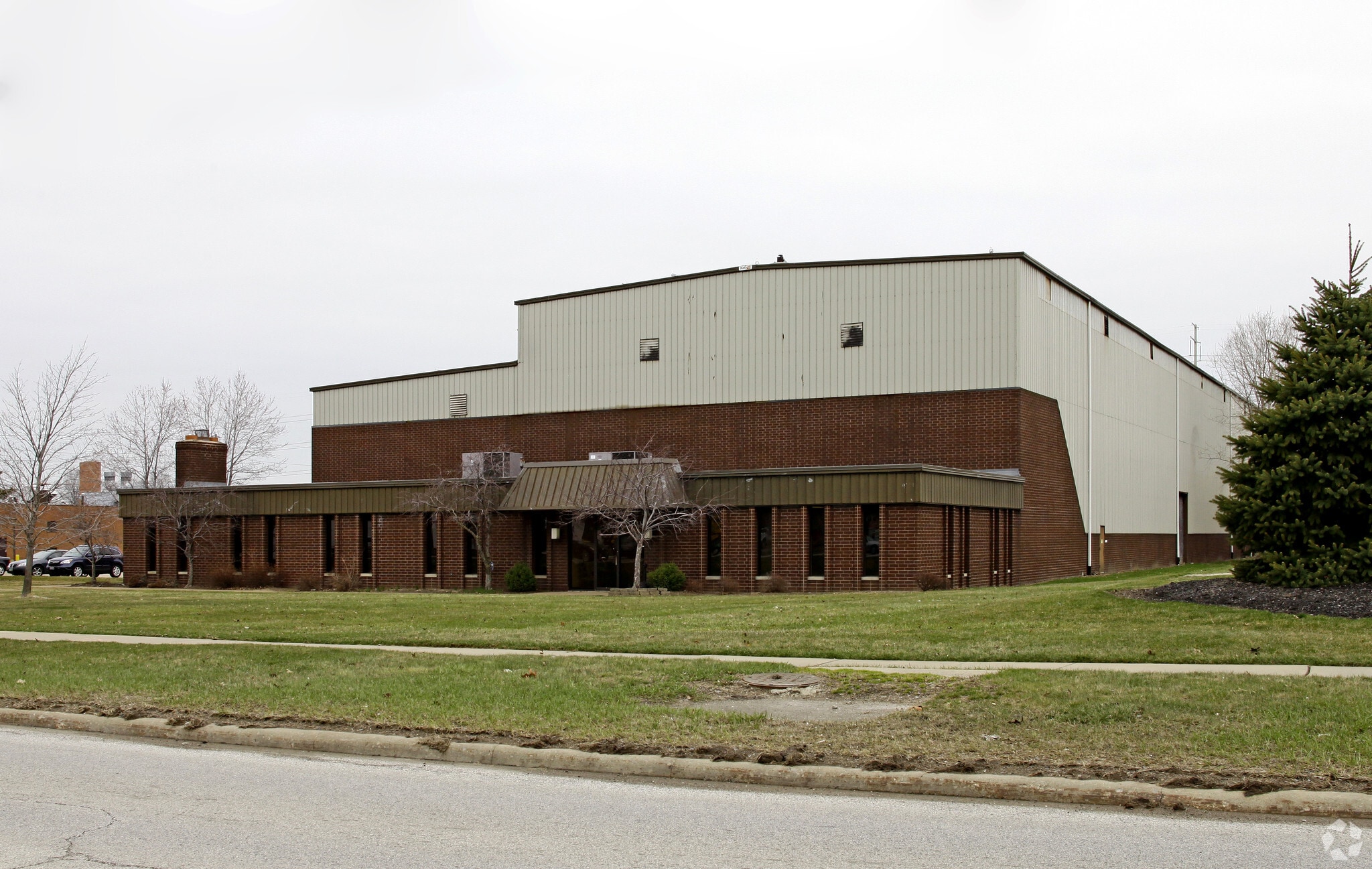 9000 Brookpark Rd, Cleveland, OH 44129 Industrial for Sale