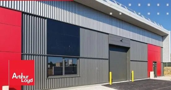 Flex in Dreux for lease - Building Photo - Image 2 of 3