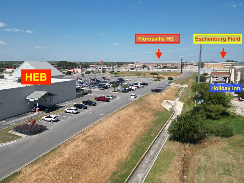 1521 A St. A Street, Floresville, TX for sale - Building Photo - Image 3 of 11