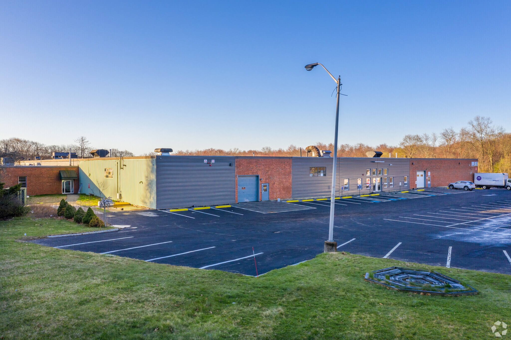 530 West St, Braintree, MA 02184 ReadySpaces Braintree