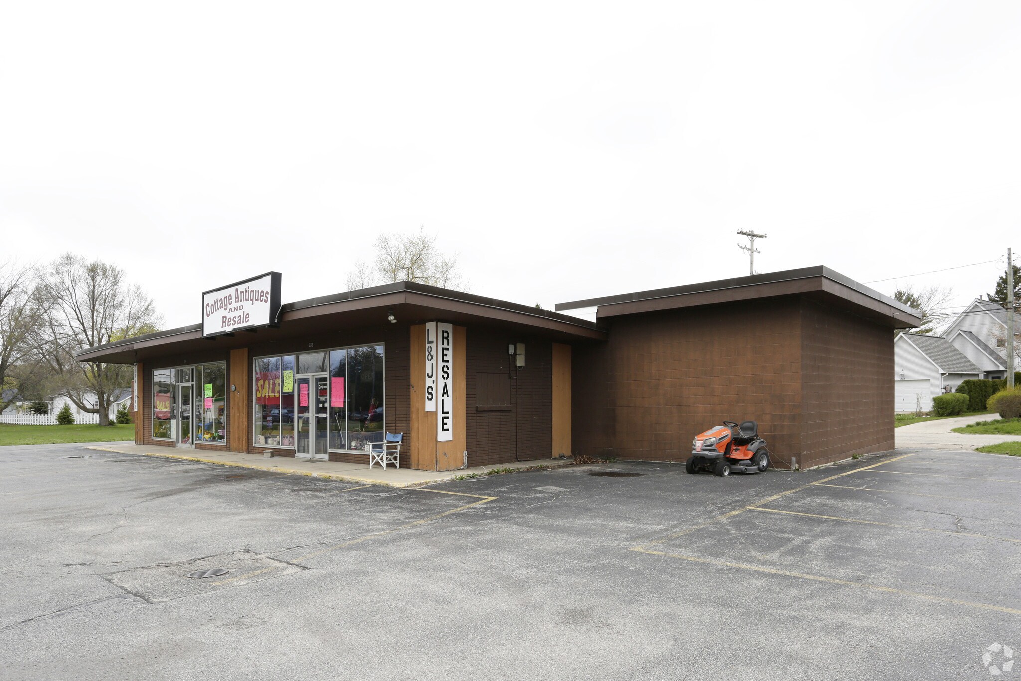230-232 N Michigan Ave, Beulah, MI for sale Primary Photo- Image 1 of 1