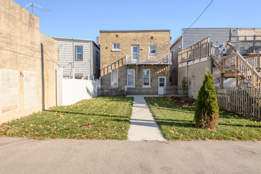 109 S Lake St, Hustisford, WI for sale - Building Photo - Image 3 of 43