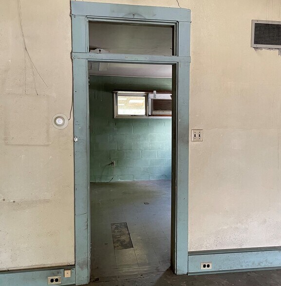 1036 Marshall Ave, Lancaster, PA 17601 Office/Retail for Lease