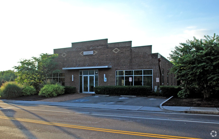 203 S Cusick St, Maryville, TN for lease - Building Photo - Image 3 of 5