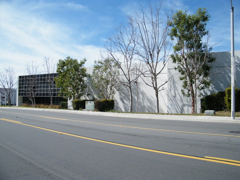 20761 Canada Rd, Lake Forest, CA for lease - Building Photo - Image 2 of 4