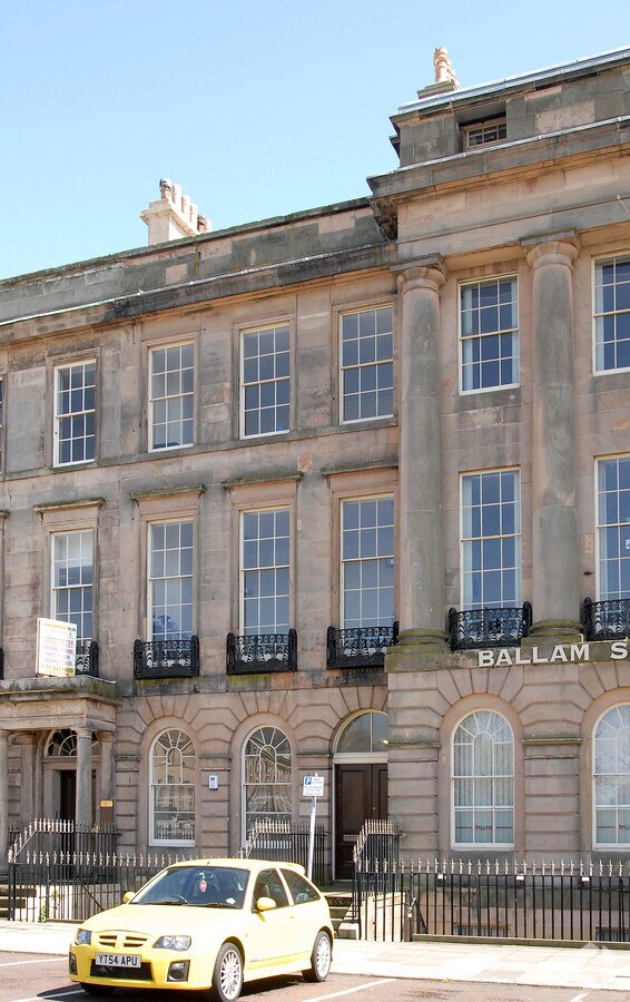 59 Hamilton Sq, Birkenhead, MSY CH41 5AT