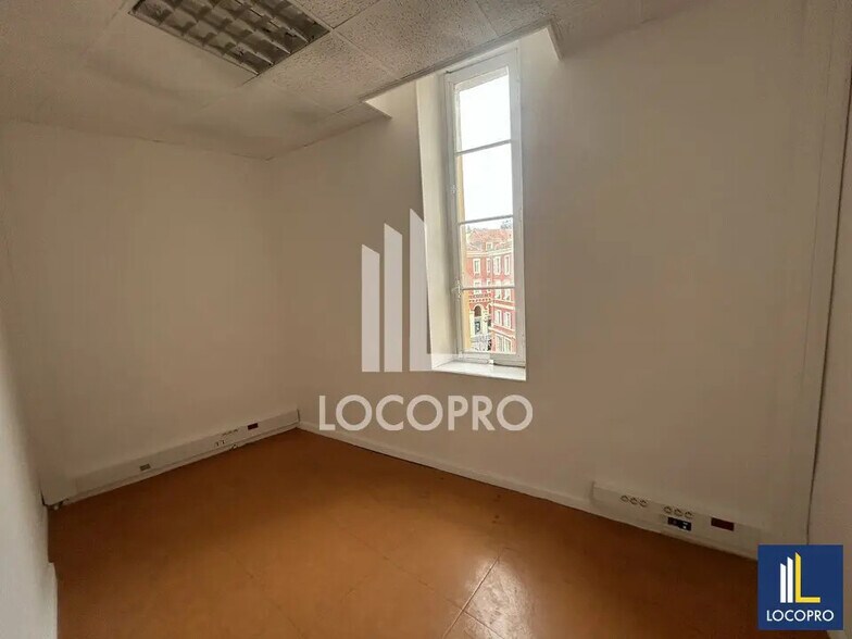 Office in Nice for lease - Interior Photo - Image 3 of 9