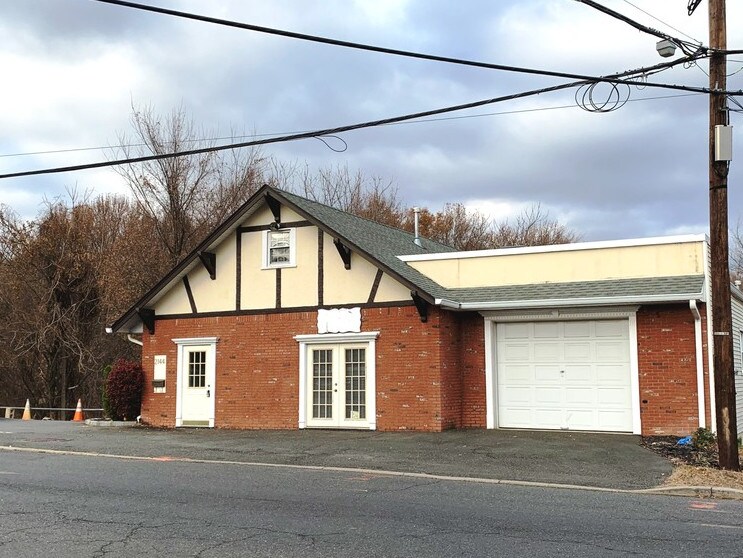 2144 Oak Tree Rd, Edison, NJ for sale Building Photo- Image 1 of 1
