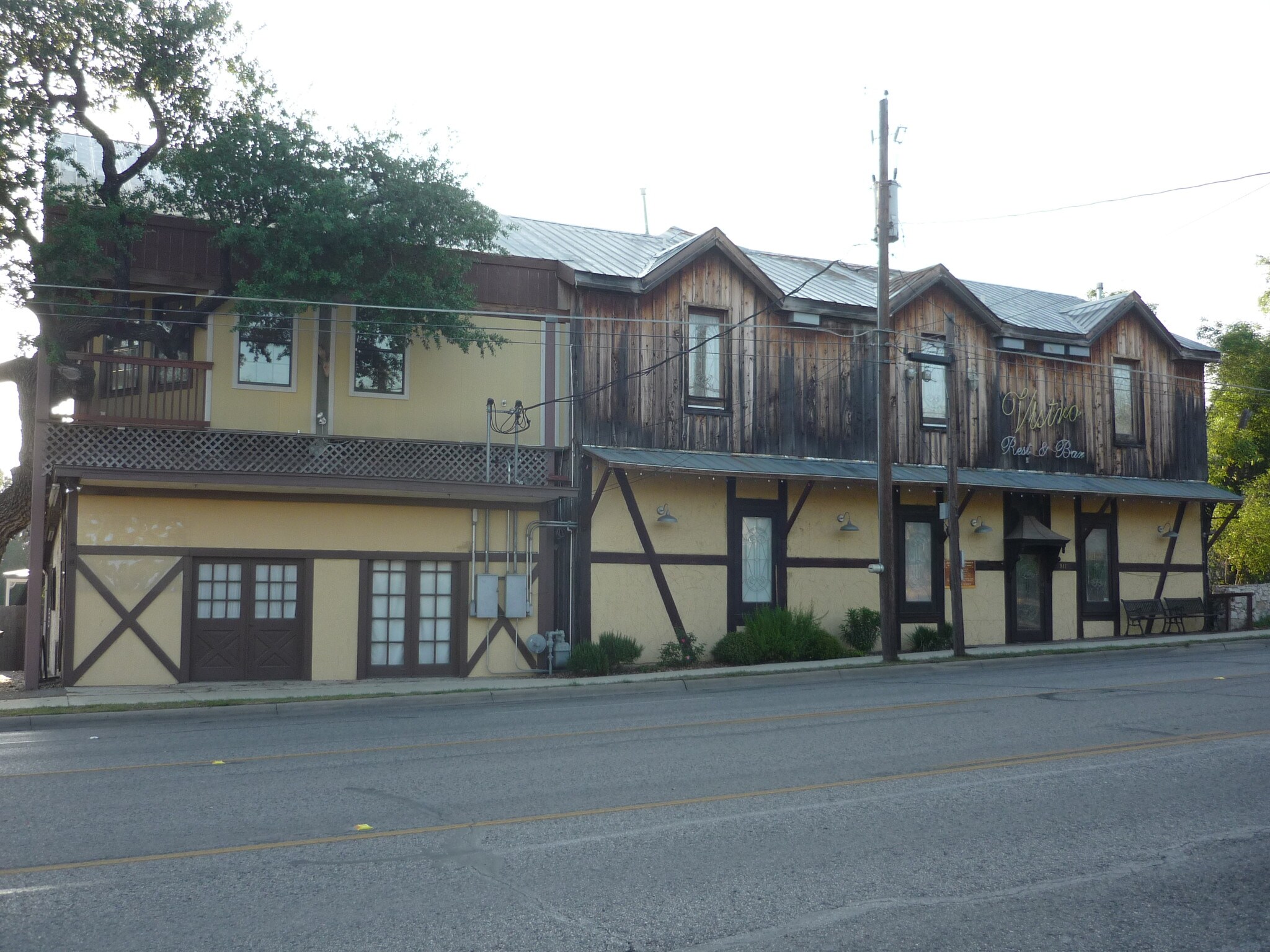911 S Main St, Boerne, TX for sale Primary Photo- Image 1 of 1
