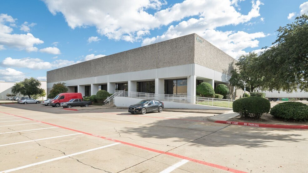 1202 Avenue T, Grand Prairie, TX for lease - Building Photo - Image 3 of 8