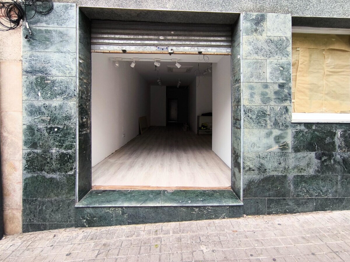 Avenida de Tomás Giménez, 54, L'Hospitalet de Llobregat, BAR 08906 - Unit Pta. 1 - - Interior Photo - Image 1 of 6