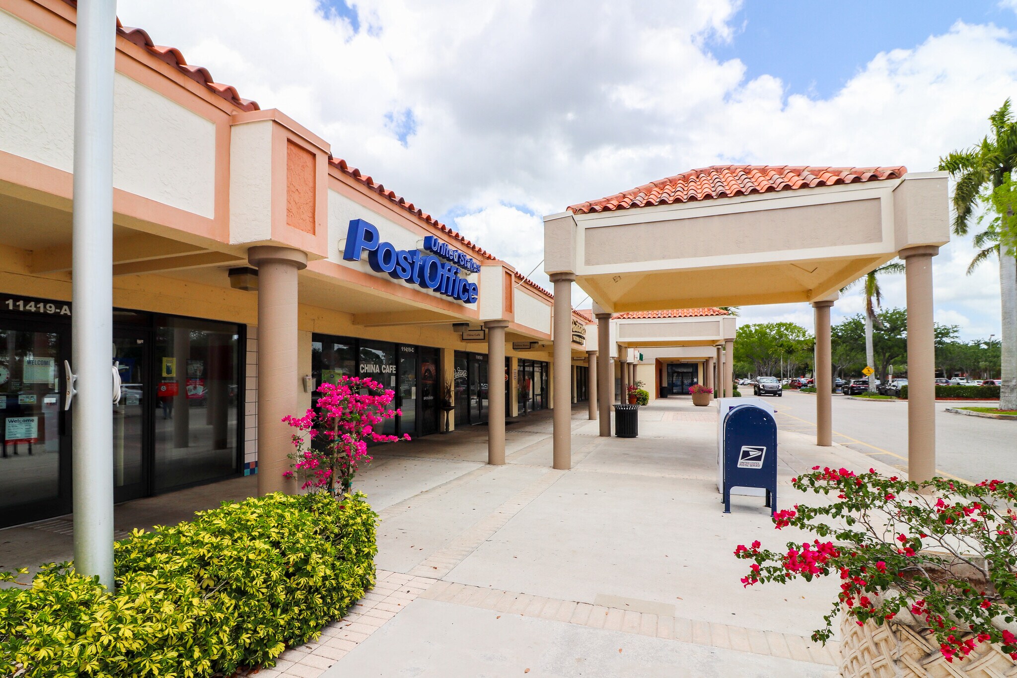 1138311445 Palmetto Park Rd, Boca Raton, FL 33428 Shoppes of Loggers