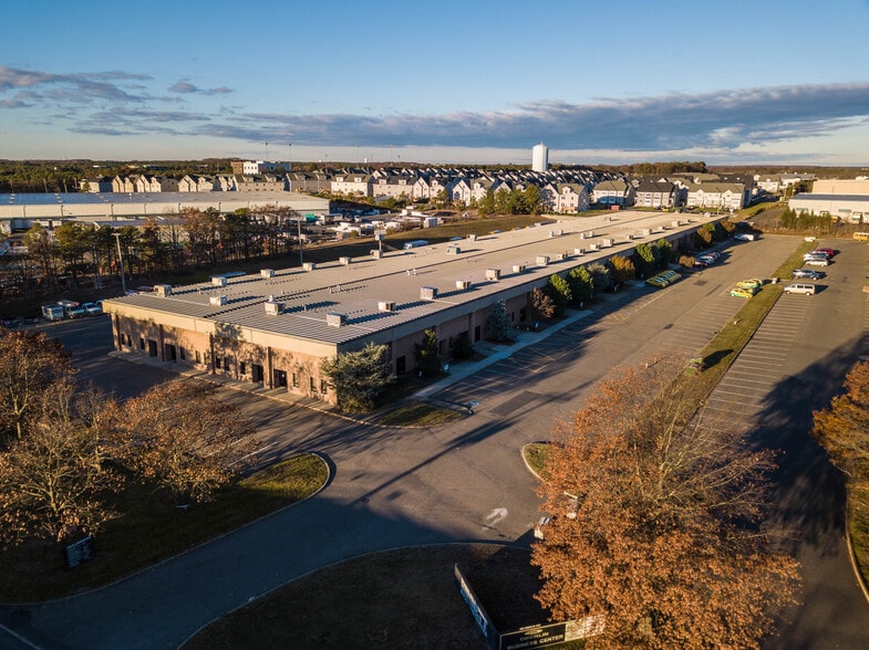 150 Oberlin Ave N, Lakewood, NJ for lease - Building Photo - Image 3 of 9