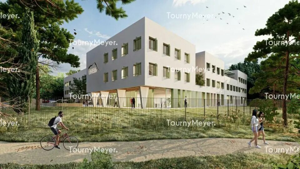 Office in Saint-Clément-de-Rivière for sale Building Photo- Image 1 of 4