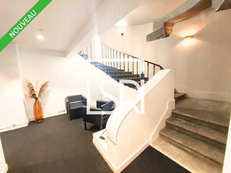 Office in Clermont-Ferrand for lease - Interior Photo - Image 2 of 10