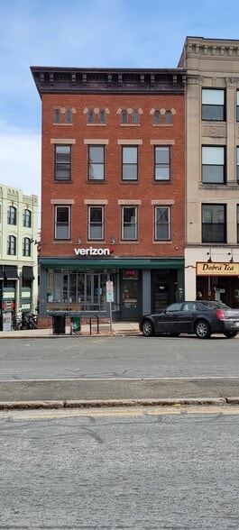 180 Main St, Northampton, MA for lease - Primary Photo - Image 1 of 2