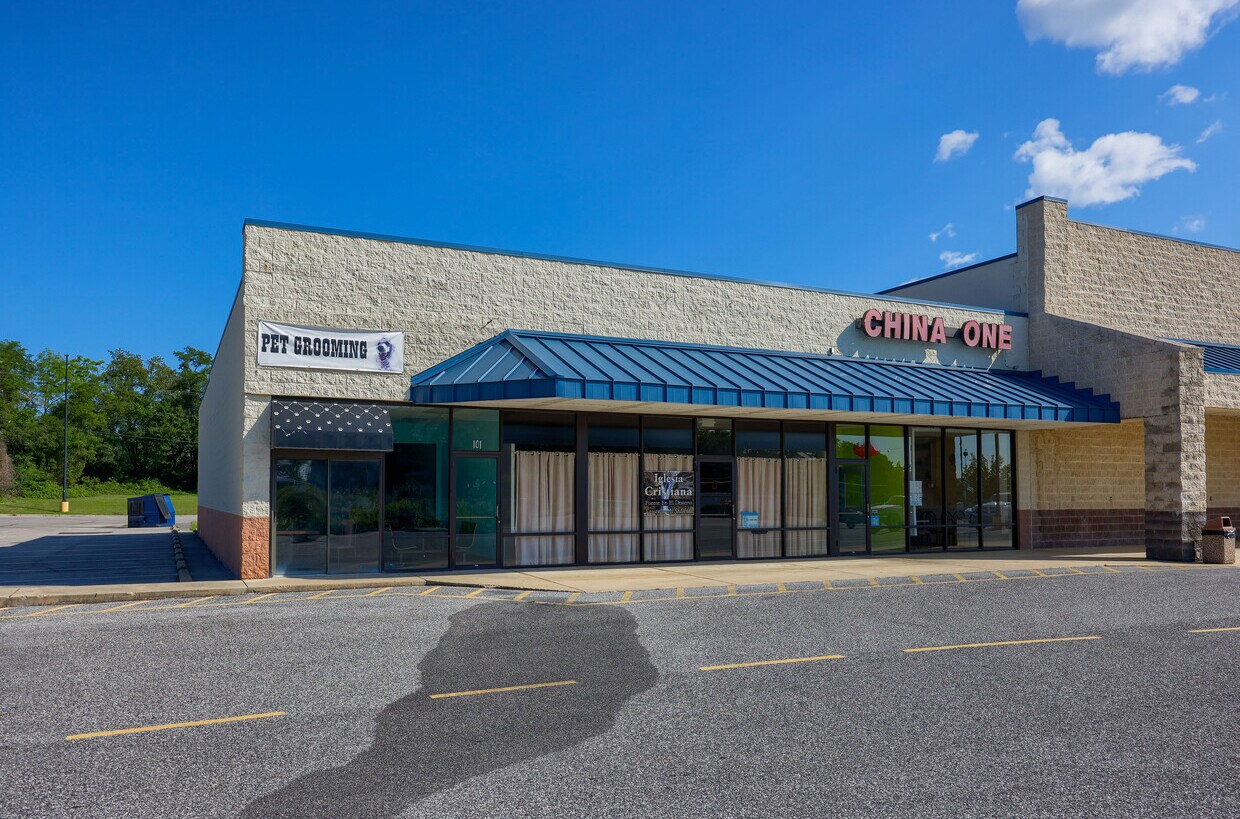 875 Lincoln Way W, Chambersburg, PA for lease Building Photo- Image 1 of 7