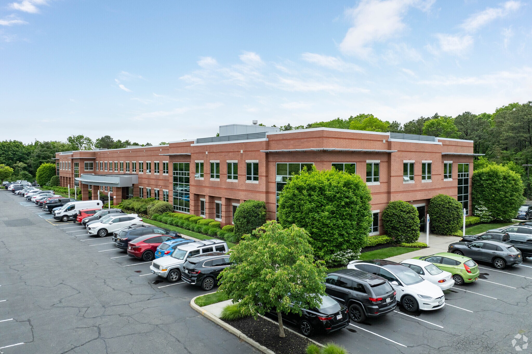 100 Hospital Rd, Patchogue, NY for sale Primary Photo- Image 1 of 1