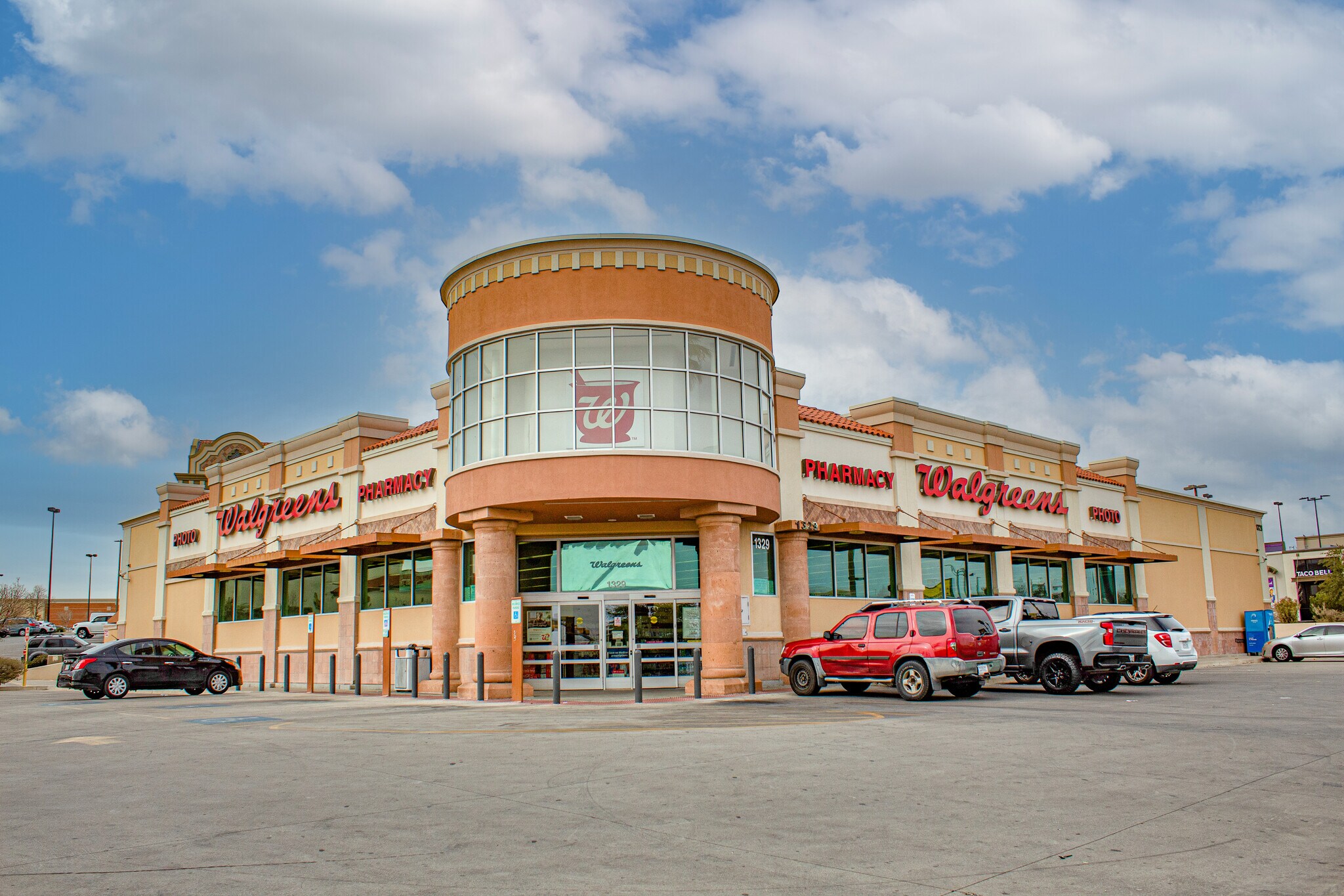 1329 Dieter Dr, El Paso, TX 79936 Walgreens