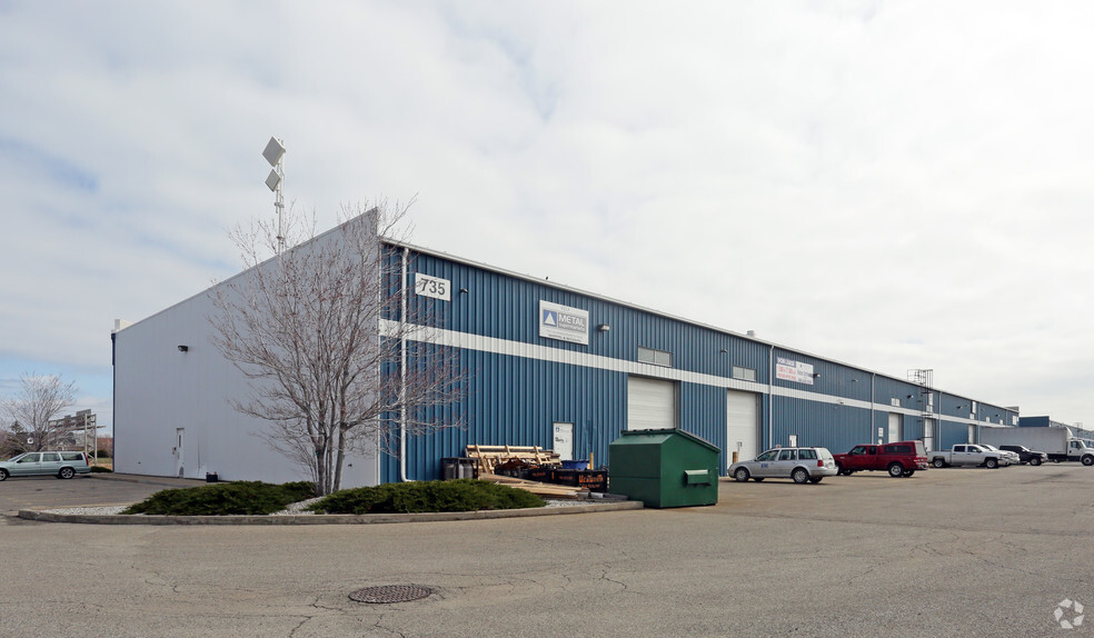 735 S Service Rd, Stoney Creek, ON for lease - Building Photo - Image 3 of 4