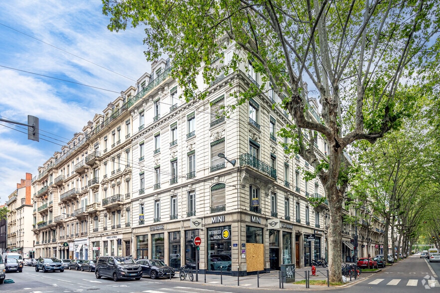 76 Avenue Maréchal De Saxe, Lyon for lease - Primary Photo - Image 1 of 4
