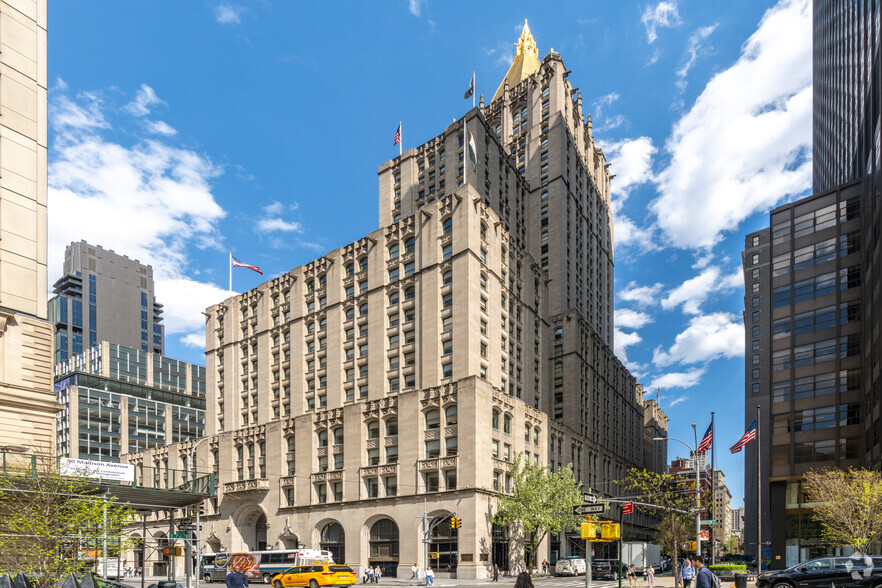 370 Park Ave S, New York, NY for sale - Primary Photo - Image 1 of 1