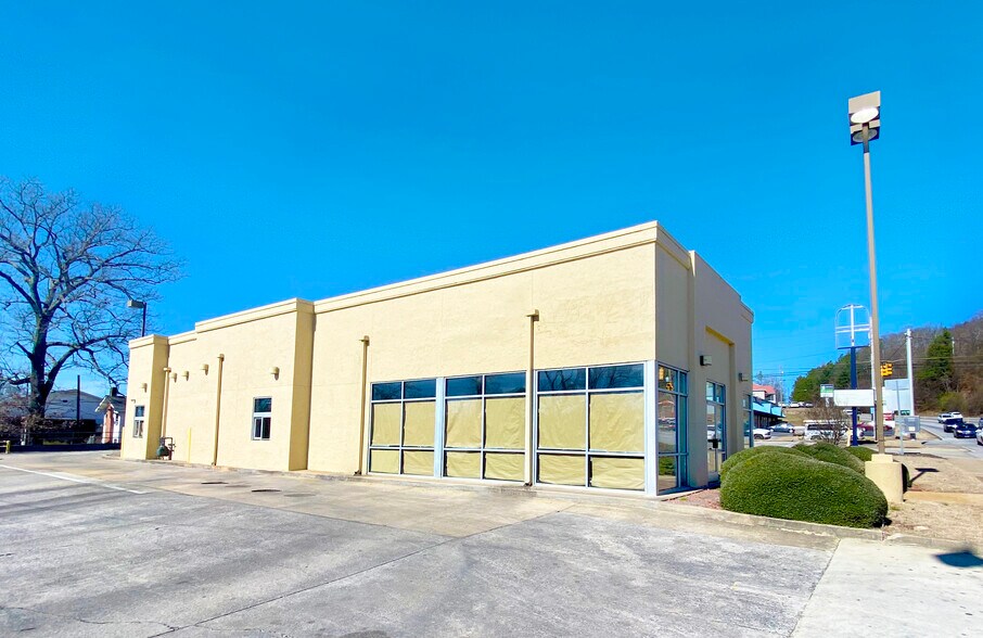 2130 Quintard Ave, Anniston, AL for sale - Building Photo - Image 1 of 1