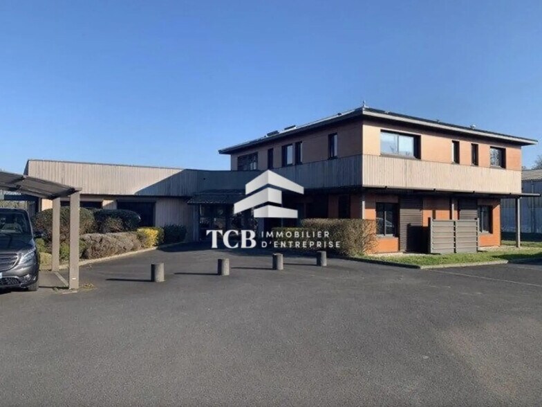 Office in Treillières for sale - Building Photo - Image 1 of 7