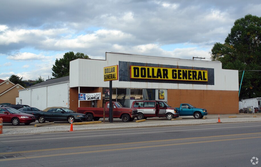 1313 Oak St, Kenova, WV 25530