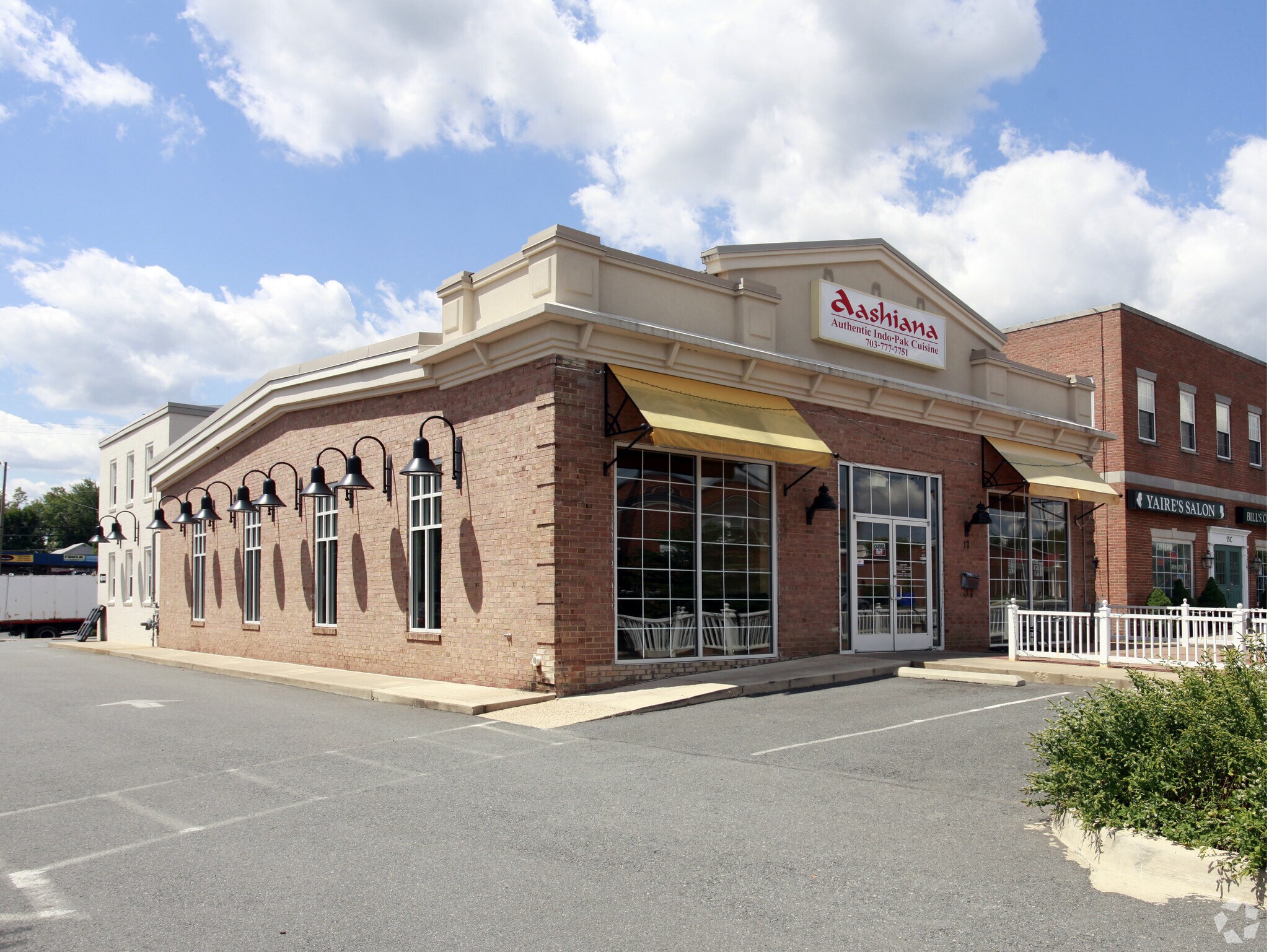 Retail in Leesburg, VA for sale Primary Photo- Image 1 of 1