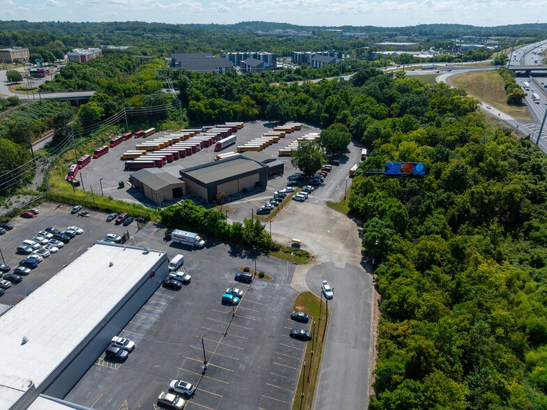 540 Collins Park Dr, Antioch, TN for lease - Building Photo - Image 2 of 9
